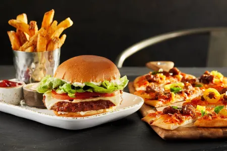 Courtyard Richmond Scott’s Addition Отели рядом с достопримечательностью «Университет Ричмонд»