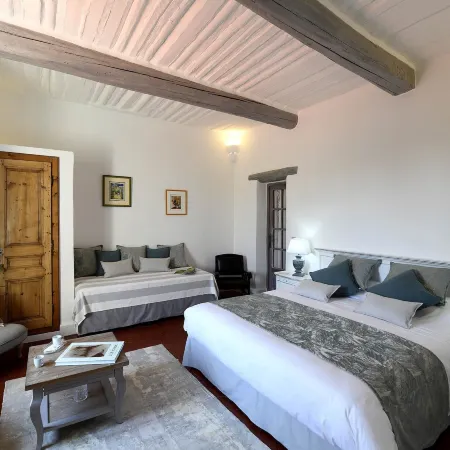 Bastide des Demoiselles Hotels in Roussillon