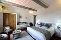 Bastide des Demoiselles Hotels in Joucas