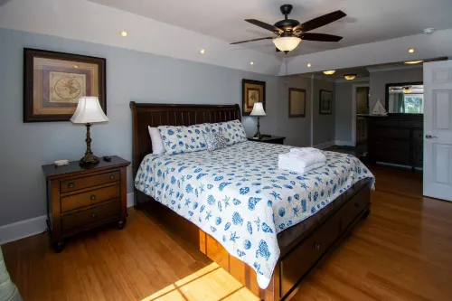 16 Fairway Club Dr Nature's Nook Hotels in Beaufort County