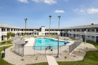 Spark by Hilton Santa Nella - Pet-friendly