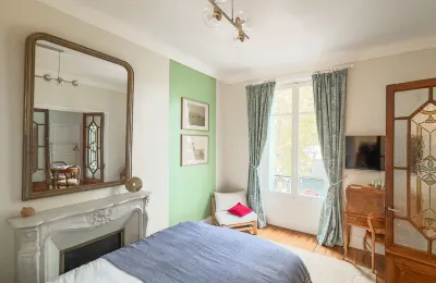Les Suites de L’Opéra Các khách sạn ở Saint-Yorre