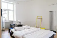 Stunning Downtown Retreat -  Ferienwohnungen