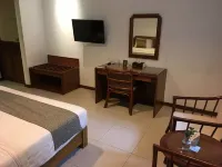 Paniisan Hotel - 2-Star