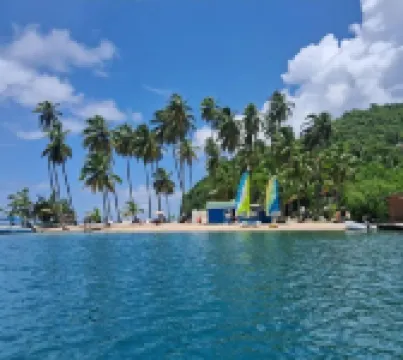 Clavier's- AirCon- Seaside- FamilyFriendly