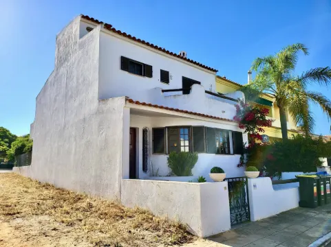 Faro Terrace Villa by Homing