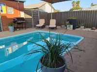 Country Mile Motor Inn Hotels in Forbes