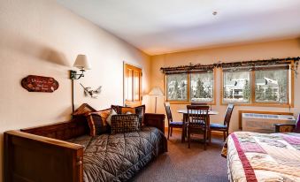 Gateway Mountain Lodge by Keystone Resort