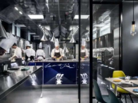 盧斯廣場酒店 維亞雷焦酒店