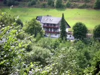 Charming Apartment with Balcony, Garden, BBQ, Parking, Heating - 3 stjerner