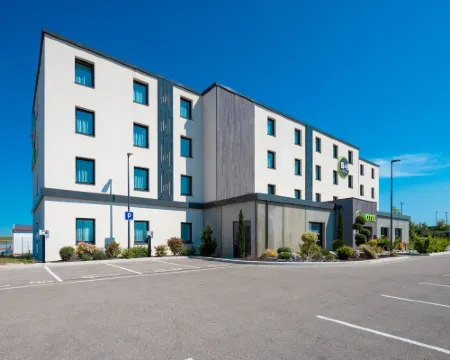 B&B特魯瓦奧特萊斯酒店 奧布省酒店