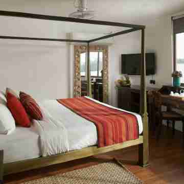 Flow by the Amber Collection - Luxury River Cruises in Sri Lanka Rooms