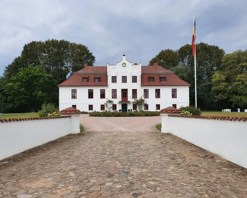 Wohnung in Satow Mit Garten Hotels in Satow