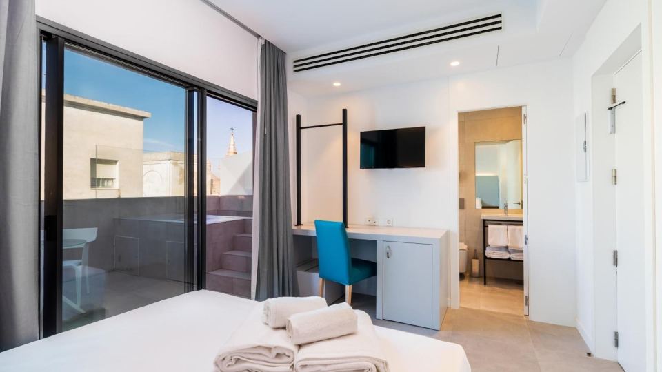 Dormos Hotel