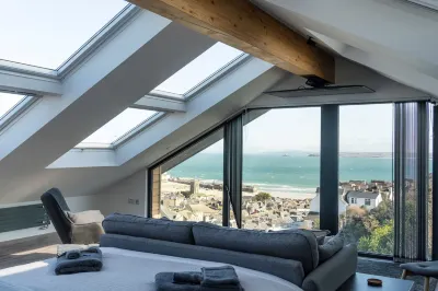 Uno - St Ives Hotels near St Ives Harbour