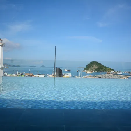 Harbour Komodo Hotel