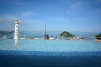 ハーバー コモド ホテル