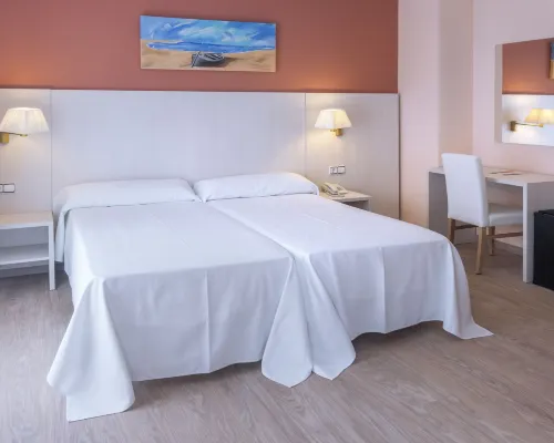 GHT Balmes, Hotel-Aparthotel&Splash Hotels in Calella