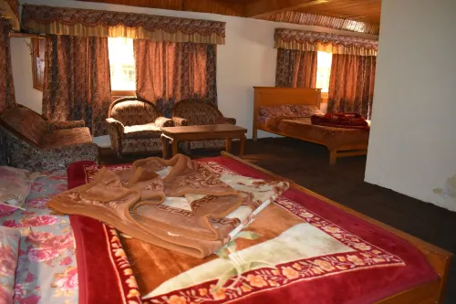 Heaven Rose Hotel & Restaurant Old