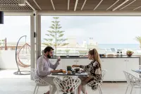 XSuites Hotel