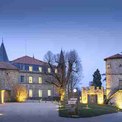 Domaine et Château de Valinches - Hôtel & Restaurant Hotel Exterior