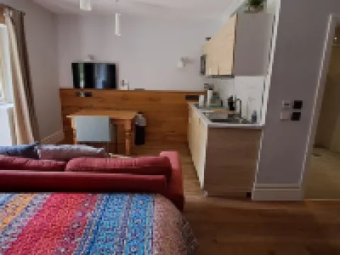 The Kingsley at Eversley โรงแรมในHook