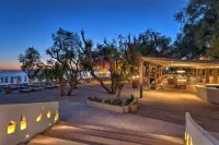 Brand New Brilliant Apartment at Athenian Riviera