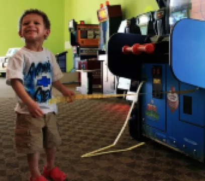 Big Splash Adventure 室內水上樂園暨度假村