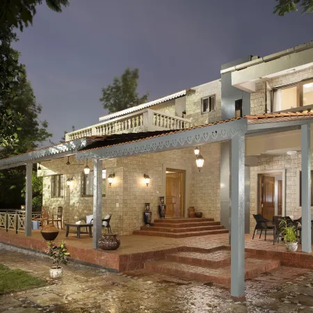 Dulwich Park View, Panchgani - Amã Stays & Trails 