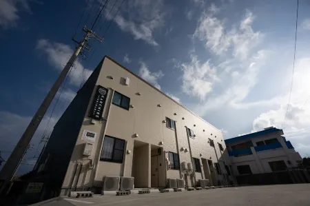 Karchibe Ishigaki Отели рядом с достопримечательностью «Ishigaki Cave»