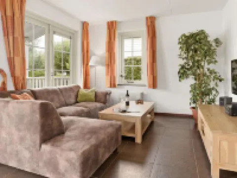 Bungalow by Water Near Rotterdam Hotels in Simonshaven