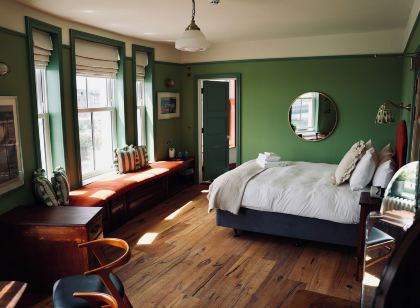 The London & Paris Hotel