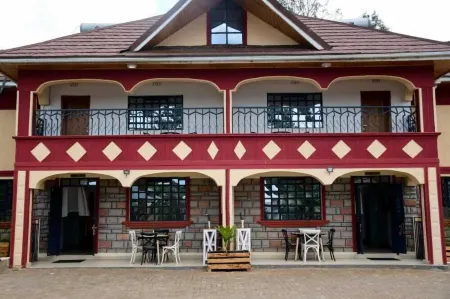 Lux Suites Elgon View Holiday House