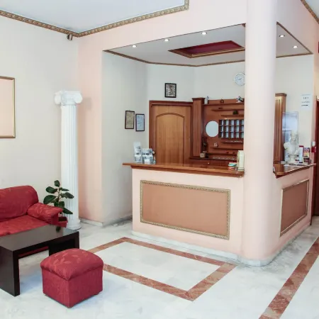 Alexiou Hotel