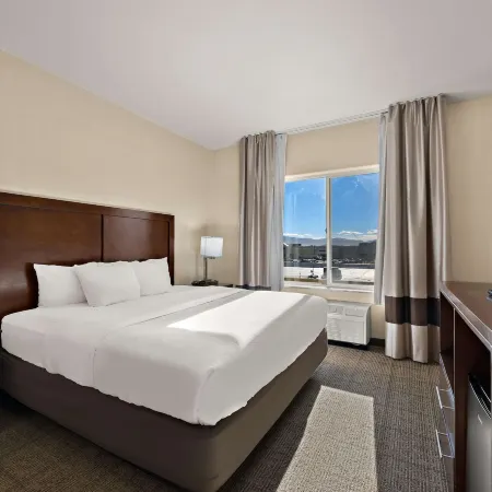 Comfort Inn & Suites Airport Convention Center Hotels in Reno