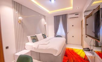 Greyfield Apartments