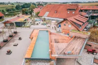 Gut Hügle Erlebnishof - Kolam Renang