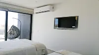 Brand New Condo Aria Ocean 501 by Kivoya