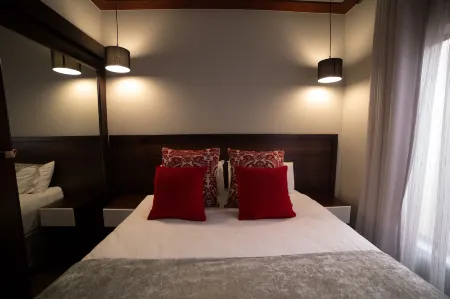 Grey Manor Guesthouse Отели в г. Почефструм