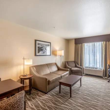 Cobblestone Hotel & Suites - Stevens Point