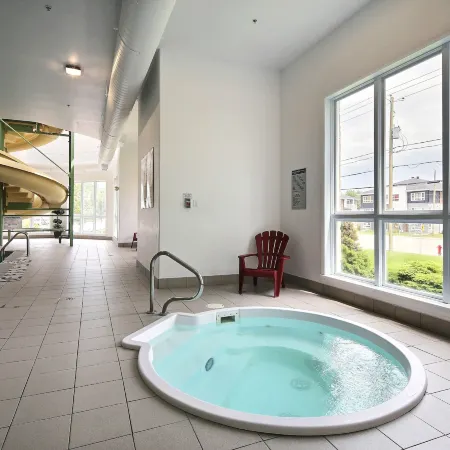 Super 8 by Wyndham Quebec City