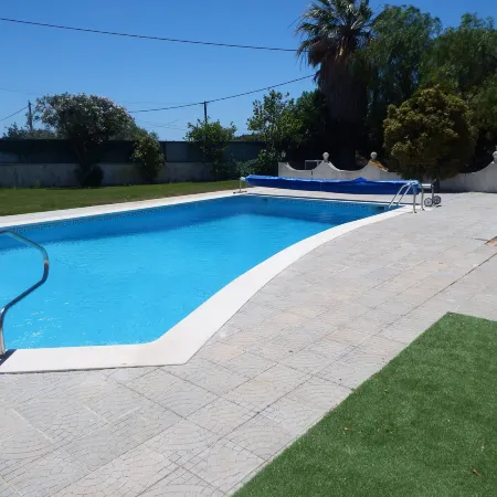 Spacious Villa Lara Estoi with heated pool