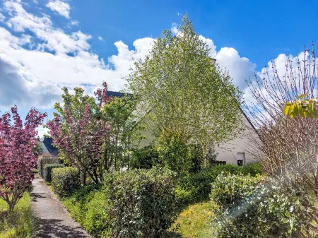 Les Demeures du Parc Отели рядом с достопримечательностью «Gulf of Morbihan»