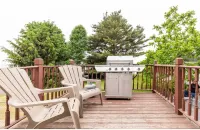 Lakefront Family Getaway