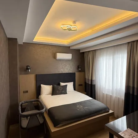 STAY ON HOTEL Отели рядом с достопримечательностью «Газиэмир»