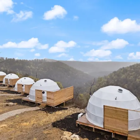"Cardinal Crest" - Overlook Dome 002 in RRG