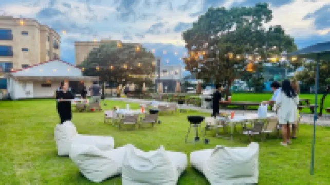 ยังยัง สเตย์ดาโร