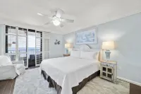 Gulf-Front Condo with Stunning Views and Luxury Amenities - Exquisite Retreat