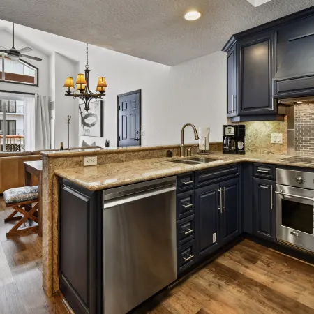 Westgate 1BR with private balcony, mountain views, resort amenities, multiple pools, tennis, spa