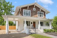 Private Hot Tub and Fenced Backyard Retreat - Charming Historic Haven